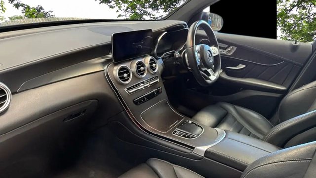 2020 Mercedes-Benz GLC - Photo 7