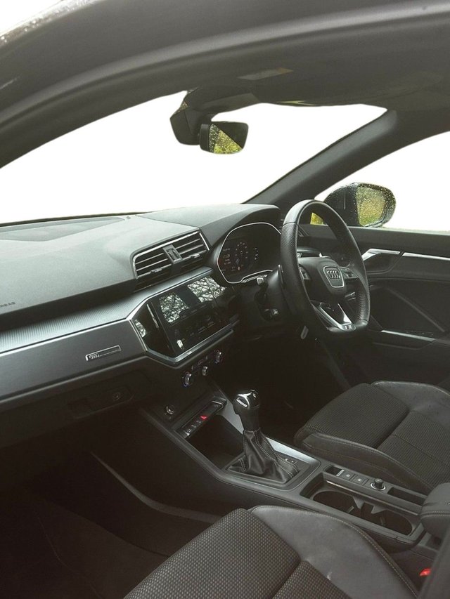 2020 AUDI Q3 - Photo 10