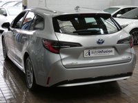 USED 2021 71 TOYOTA COROLLA 1.8 VVT-h GPF Icon Touring Sports 5dr Petrol Hybrid CVT Euro 6 (s/s) (122 ps) HEATED SEATS CRUISE CONTROL REAR VIEW CAMERA 1 OWNER SERVICE HISTORY TOYOTA WARRANTY TILL OCT 2031