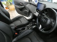 USED 2021 71 TOYOTA COROLLA 1.8 VVT-h GPF Excel Touring Sports 5dr Petrol Hybrid CVT Euro 6 (s/s) (122 ps) SAT NAV LEATHER HEATED SEATS REAR VIEW CAMERA CRUISE CONTROL PARKING SENSORS 1 OWNERS SERVICE HISTORY TOYOTA WARRANTY OCT 2031