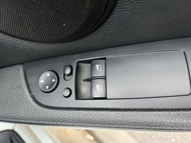 2011 BMW 3 Series 3L M Sport 2dr - Photo 7