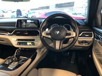 USED 2019 BMW 7 SERIES 2.0 725Ld M Sport Saloon 4dr Diesel Auto Euro 6 (s/s) (231 ps)+2 KEYS INCLUDING DISPLAY KEY+1 FORMER KEEPER+SUNROOF+LEATHER SEATS+MEDIA+HEATED SEATS 1 FORMER KEEPER+FSH+SUNROOF+HEATED LEATHER SEATS+PARK CAMERA+BLUETOOTH+MEDIA+NAVIGATION+ALLOYS+CRUISE+PARKING SENSORS+HPI CLEAR