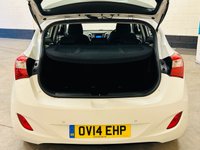 USED 2014 14 HYUNDAI I30 1.6 CRDi Active Hatchback 5 Door Diesel Automatic Euro 5 (110 ps) 1 PREVIOUS LADY OWNER FROM NEW