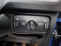 USED 2015 65 VOLVO V40 2.0 D2 SE Nav Hatchback 5dr Diesel Manual Euro 6 (s/s) (120 ps) Heated Seats, DAB Radio, Cruise Control