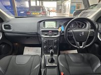 USED 2015 65 VOLVO V40 2.0 D2 SE Nav Hatchback 5dr Diesel Manual Euro 6 (s/s) (120 ps) Heated Seats, DAB Radio, Cruise Control