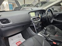 USED 2015 65 VOLVO V40 2.0 D2 SE Nav Hatchback 5dr Diesel Manual Euro 6 (s/s) (120 ps) Heated Seats, DAB Radio, Cruise Control