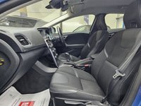 USED 2015 65 VOLVO V40 2.0 D2 SE Nav Hatchback 5dr Diesel Manual Euro 6 (s/s) (120 ps) Heated Seats, DAB Radio, Cruise Control