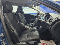 USED 2015 65 VOLVO V40 2.0 D2 SE Nav Hatchback 5dr Diesel Manual Euro 6 (s/s) (120 ps) Heated Seats, DAB Radio, Cruise Control