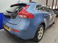 USED 2015 65 VOLVO V40 2.0 D2 SE Nav Hatchback 5dr Diesel Manual Euro 6 (s/s) (120 ps) Heated Seats, DAB Radio, Cruise Control