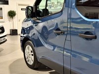 USED 2020 70 RENAULT TRAFIC 2.0 dCi ENERGY 30 Sport Nav Minibus Double Cab 5dr Diesel Manual LWB Euro 6 (s/s) (9 Seat) (120 ps) 8 SEATS+PARKSENSE+NAVI+PRIVACY