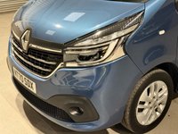 USED 2020 70 RENAULT TRAFIC 2.0 dCi ENERGY 30 Sport Nav Minibus Double Cab 5dr Diesel Manual LWB Euro 6 (s/s) (9 Seat) (120 ps) 8 SEATS+PARKSENSE+NAVI+PRIVACY
