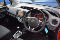 USED 2014 64 TOYOTA YARIS 1.33 Dual VVT-i Icon Hatchback 5dr Petrol Multidrive S Euro 5 (99 ps) Automatic Reverse Camera