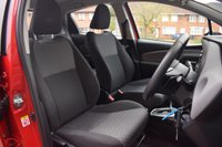 USED 2014 64 TOYOTA YARIS 1.33 Dual VVT-i Icon Hatchback 5dr Petrol Multidrive S Euro 5 (99 ps) Automatic Reverse Camera