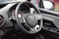 USED 2014 64 TOYOTA YARIS 1.33 Dual VVT-i Icon Hatchback 5dr Petrol Multidrive S Euro 5 (99 ps) Automatic Reverse Camera