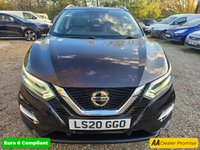 USED 2020 20 NISSAN QASHQAI 1.3 DIG-T Tekna in black with 28,400 miles, 1 owner, full service history. ULEZ compliant Euro 6 with automatic gearbox, Sat Nav, 19