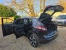 USED 2020 20 NISSAN QASHQAI 1.3 DIG-T Tekna in black with 28,400 miles, 1 owner, full service history. ULEZ compliant Euro 6 with automatic gearbox, Sat Nav, 19
