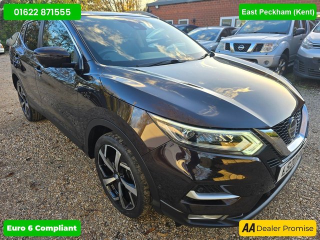 View our Nissan Qashqai 1.3 DIG-T Tekna in black with 28,400 miles, 1 owner, full service history. ULEZ compliant Euro 6 with automatic gearbox, Sat Nav, 19" alloys & more!