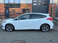 USED 2017 17 FORD FOCUS 1.0T EcoBoost ST-Line Euro 6 (s/s) 5dr STUNNING CAR- JUST SERVICED