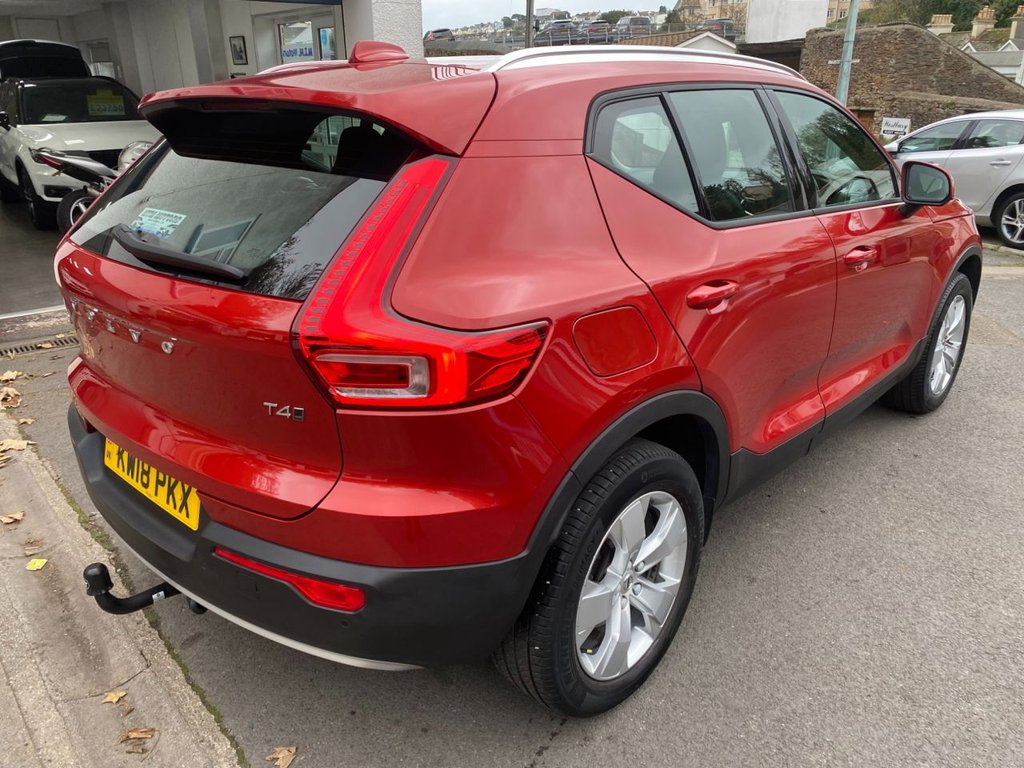 USED 2018 18 VOLVO XC40 2.0 T4 Momentum SUV 5dr Petrol Auto AWD Euro 6 (s/s) (190 ps) 42000 MILES WINTER PACK