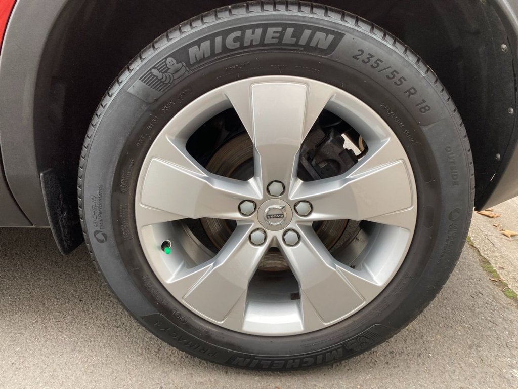 USED 2018 18 VOLVO XC40 2.0 T4 Momentum SUV 5dr Petrol Auto AWD Euro 6 (s/s) (190 ps) 42000 MILES WINTER PACK