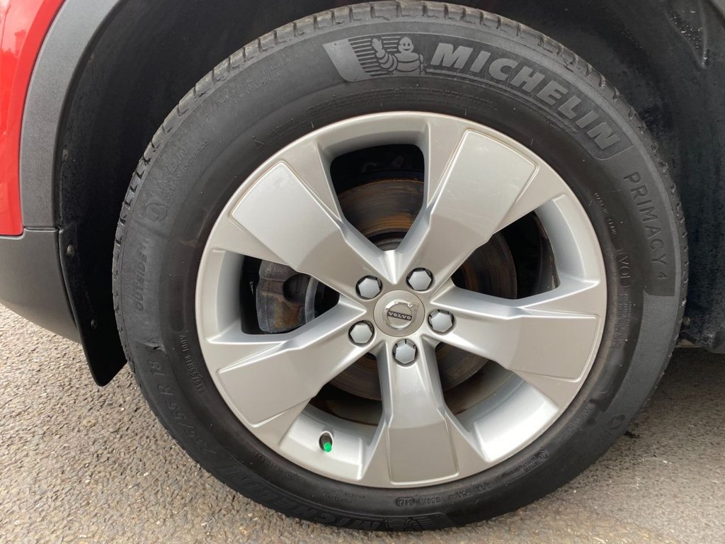 USED 2018 18 VOLVO XC40 2.0 T4 Momentum SUV 5dr Petrol Auto AWD Euro 6 (s/s) (190 ps) 42000 MILES WINTER PACK