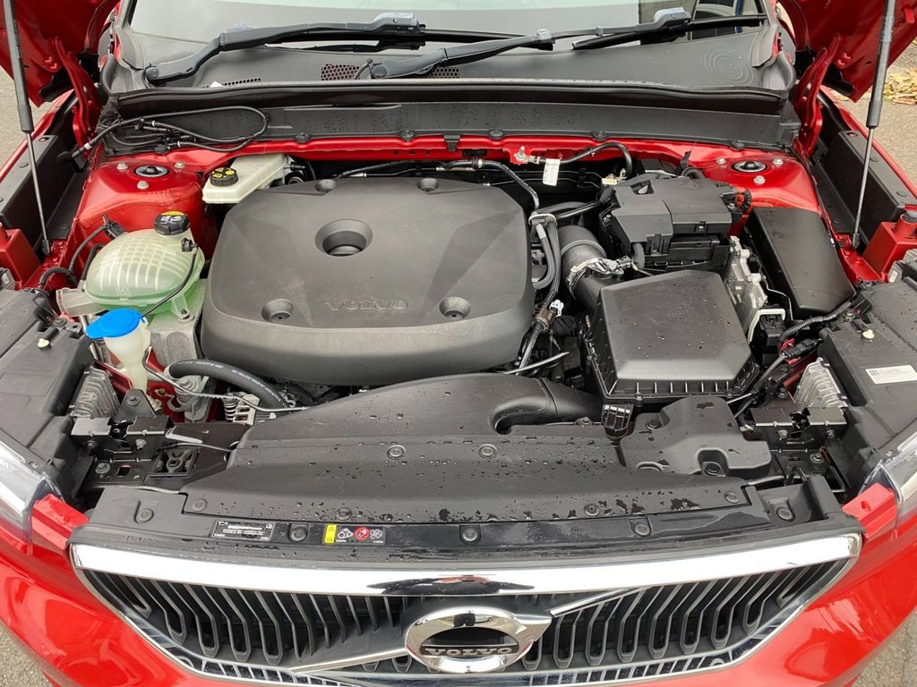 USED 2018 18 VOLVO XC40 2.0 T4 Momentum SUV 5dr Petrol Auto AWD Euro 6 (s/s) (190 ps) 42000 MILES WINTER PACK