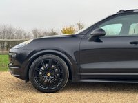 USED 2017 67 PORSCHE CAYENNE 4.2 TD V8 S Platinum Edition SUV 5dr Diesel TiptronicS 4WD Euro 6 (s/s) (385 ps) 