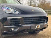 USED 2017 67 PORSCHE CAYENNE 4.2 TD V8 S Platinum Edition SUV 5dr Diesel TiptronicS 4WD Euro 6 (s/s) (385 ps) 