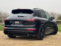 USED 2017 67 PORSCHE CAYENNE 4.2 TD V8 S Platinum Edition SUV 5dr Diesel TiptronicS 4WD Euro 6 (s/s) (385 ps) 