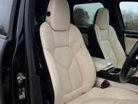 USED 2017 67 PORSCHE CAYENNE 4.2 TD V8 S Platinum Edition SUV 5dr Diesel TiptronicS 4WD Euro 6 (s/s) (385 ps) 