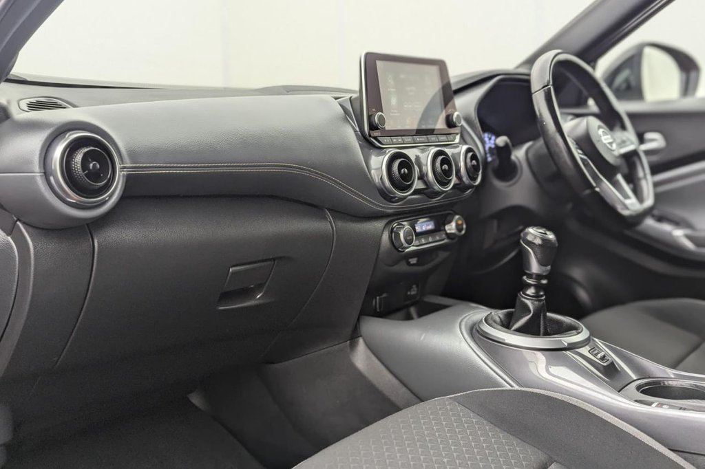USED 2021 70 NISSAN JUKE 1.0 DIG-T N-Connecta SUV 5dr Petrol Manual Euro 6 (s/s) (114 ps) Sat Nav Apple Car Play