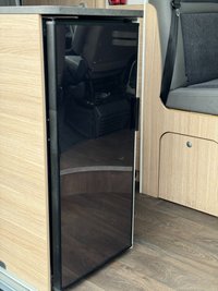 USED 2020 20 SUNLIGHT CLIFF 600 LUXURY 2 BERTH MOTORHOME WITH LARGE GARAGE, THULE ORMINSTOR WIND OUT AWNING AND TWIN BIKE RACK