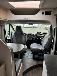 USED 2020 20 SUNLIGHT CLIFF 600 LUXURY 2 BERTH MOTORHOME WITH LARGE GARAGE, THULE ORMINSTOR WIND OUT AWNING AND TWIN BIKE RACK