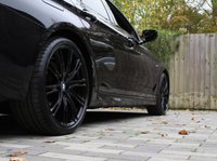 USED 2018 18 BMW 5 SERIES 3.0 530d M Sport Touring 5dr Diesel Auto xDrive Euro 6 (s/s) (265 ps) SUNROOF I MSPORT+ I TECH & COMFORT
