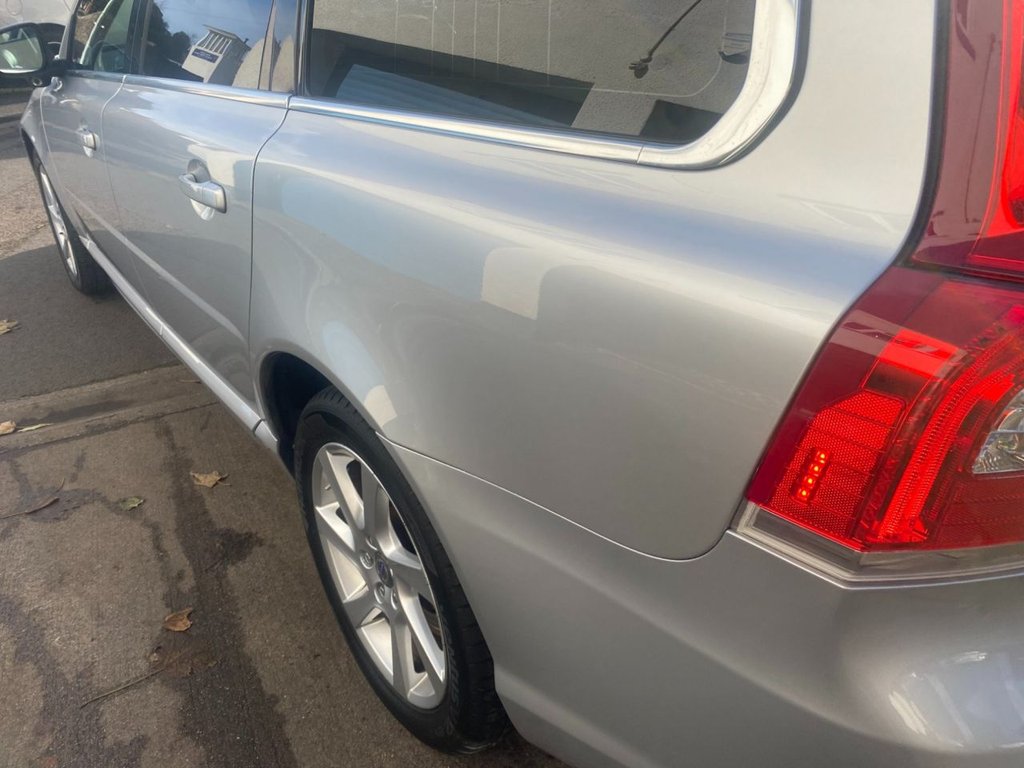 USED 2014 64 VOLVO V70 2.4 D5 SE Lux Estate 5dr Diesel Geartronic Euro 5 (215 ps) FULL SERVICE HISTORY