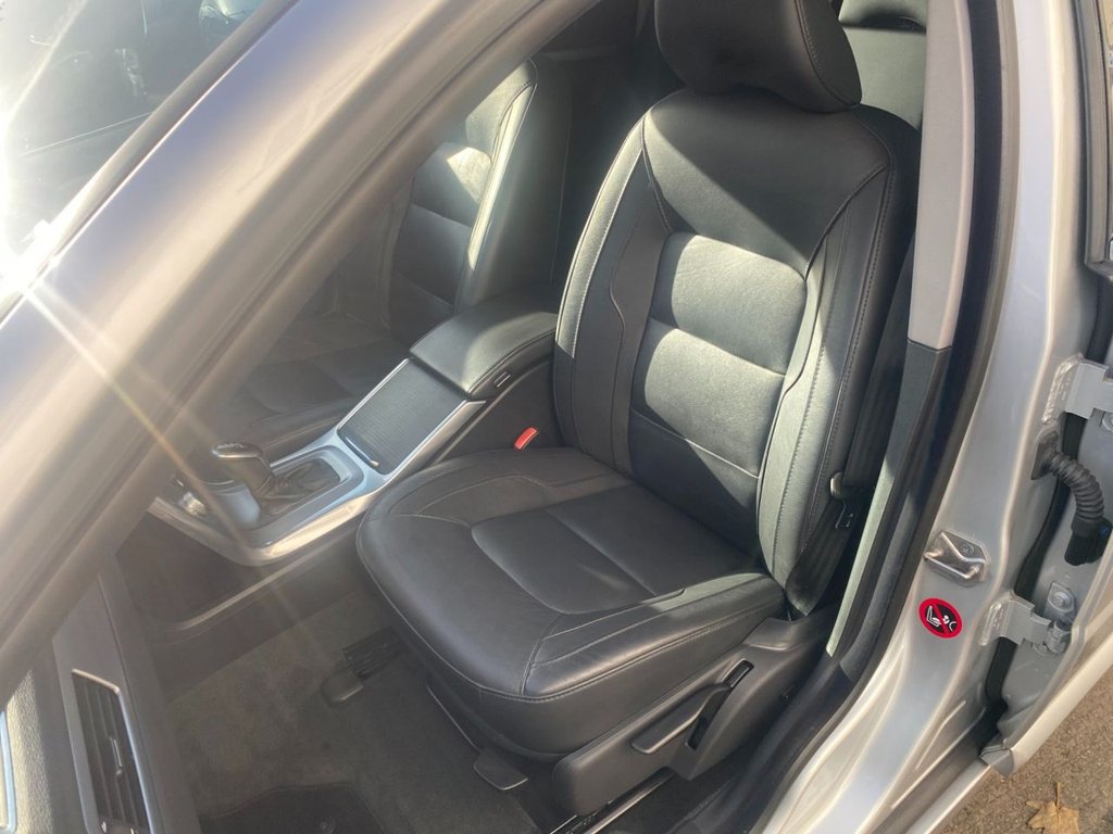 USED 2014 64 VOLVO V70 2.4 D5 SE Lux Estate 5dr Diesel Geartronic Euro 5 (215 ps) FULL SERVICE HISTORY
