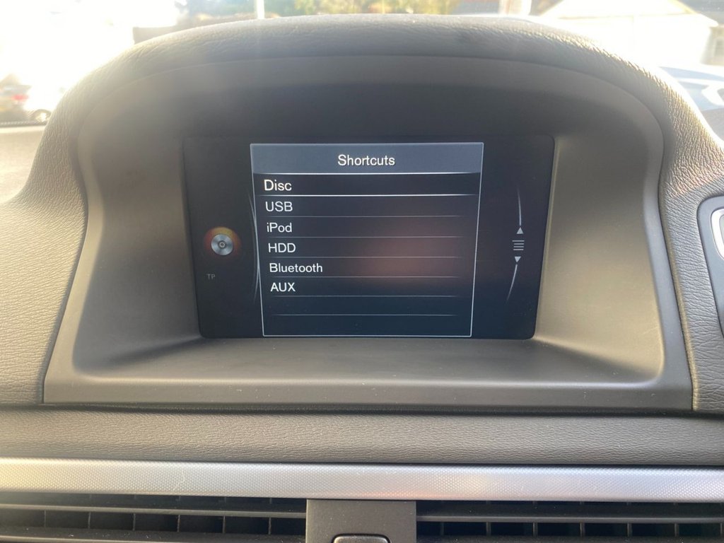 USED 2014 64 VOLVO V70 2.4 D5 SE Lux Estate 5dr Diesel Geartronic Euro 5 (215 ps) FULL SERVICE HISTORY