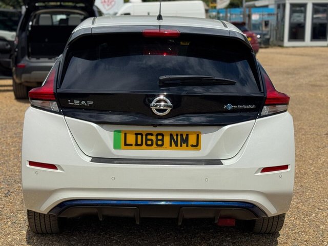 2019 Nissan Leaf - Photo 8