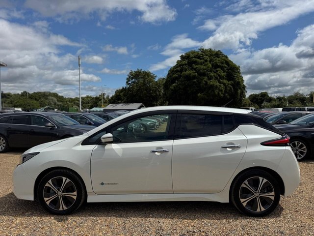 2019 Nissan Leaf - Photo 6
