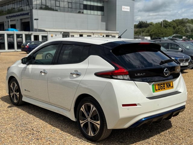 2019 Nissan Leaf - Photo 9