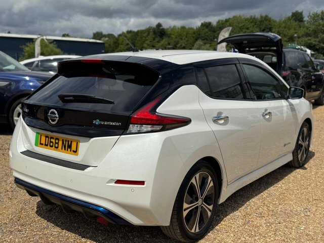 2019 Nissan Leaf - Photo 7