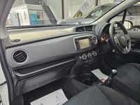 USED 2012 12 TOYOTA YARIS 1.33 Dual VVT-i TR Hatchback 5dr Petrol Manual Euro 5 (101 ps) Reverse Camera, Bluetooth, Air Conditioning