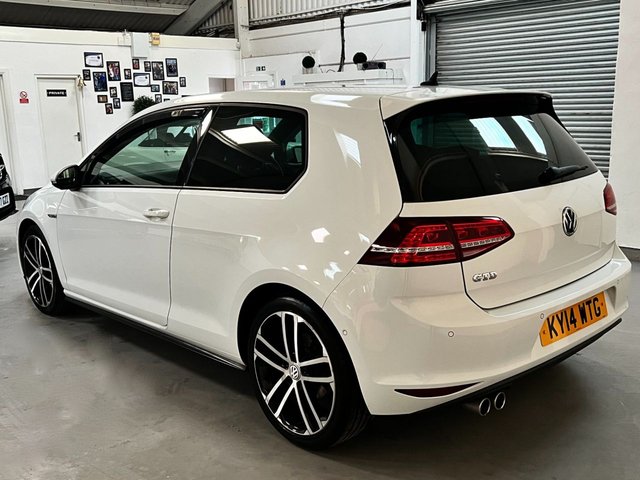 View our VOLKSWAGEN GOLF