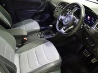 USED 2020 70 VOLKSWAGEN TIGUAN 2.0 TSI R-Line Tech SUV 5dr DSG 4Motion Euro 6 (s/s) (230 ps) SAT NAV HALF LEATHER CRUISE PAN ROOF CAMERA TOWBAR
