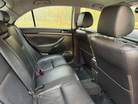 USED 2008 58 TOYOTA AVENSIS 2.2 D-4D T Spirit Hatchback 5dr Diesel Manual (156 g/km, 148 bhp) 