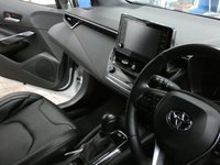 USED 2021 71 TOYOTA COROLLA 1.8 VVT-h GPF Excel Touring Sports 5dr Petrol Hybrid CVT Euro 6 (s/s) (122 ps) SAT NAV LEATHER HEATED SEATS REAR VIEW CAMERA CRUISE CONTROL PARKING SENSORS 1 OWNER SERVICE HISTORY TOYOTA WARRANTY TILL OCT 2031