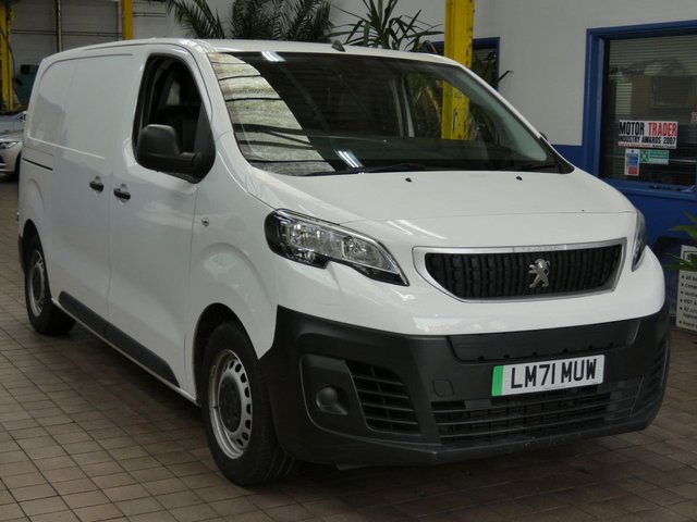 2021 71 Peugeot E-Expert e 1200 75kWh Professional Standard Panel Van 6dr Electric Auto MWB (136 ps)