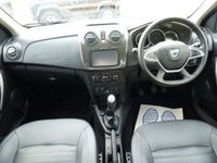 USED 2017 17 DACIA SANDERO STEPWAY 0.9 TCe Laureate Hatchback 5dr Petrol Manual Euro 6 (s/s) (90 ps) www.suffolkcarcentre.co.uk - Located at Reydon