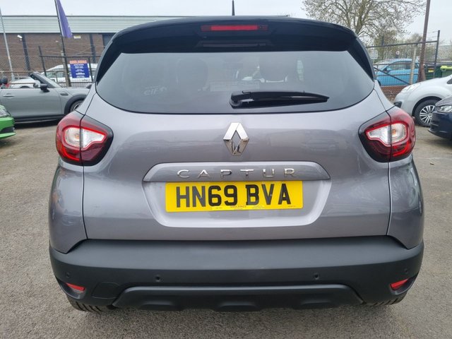 View our RENAULT CAPTUR