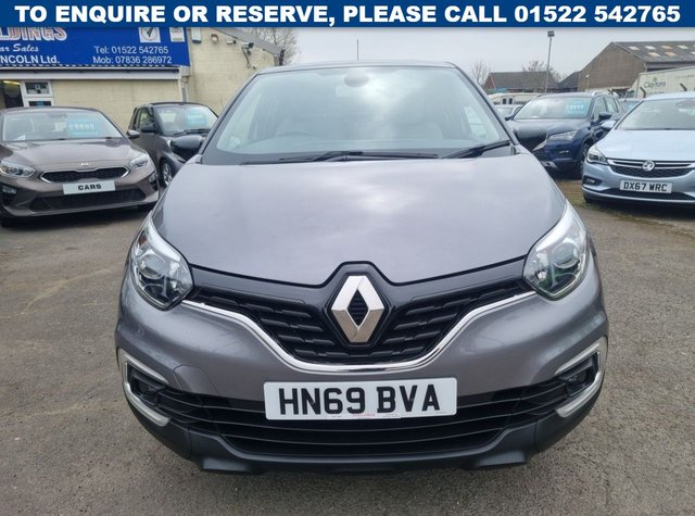View our RENAULT CAPTUR